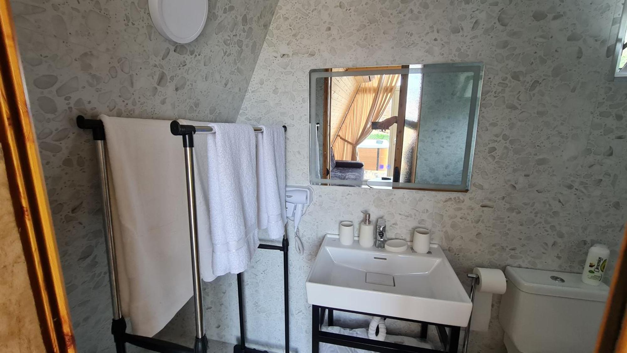 Alex'S House Shiroke Villa Shkoder Ruang foto